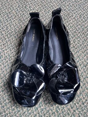 Tory Burch Black Patent leather Camellia Ballet Flats 9M